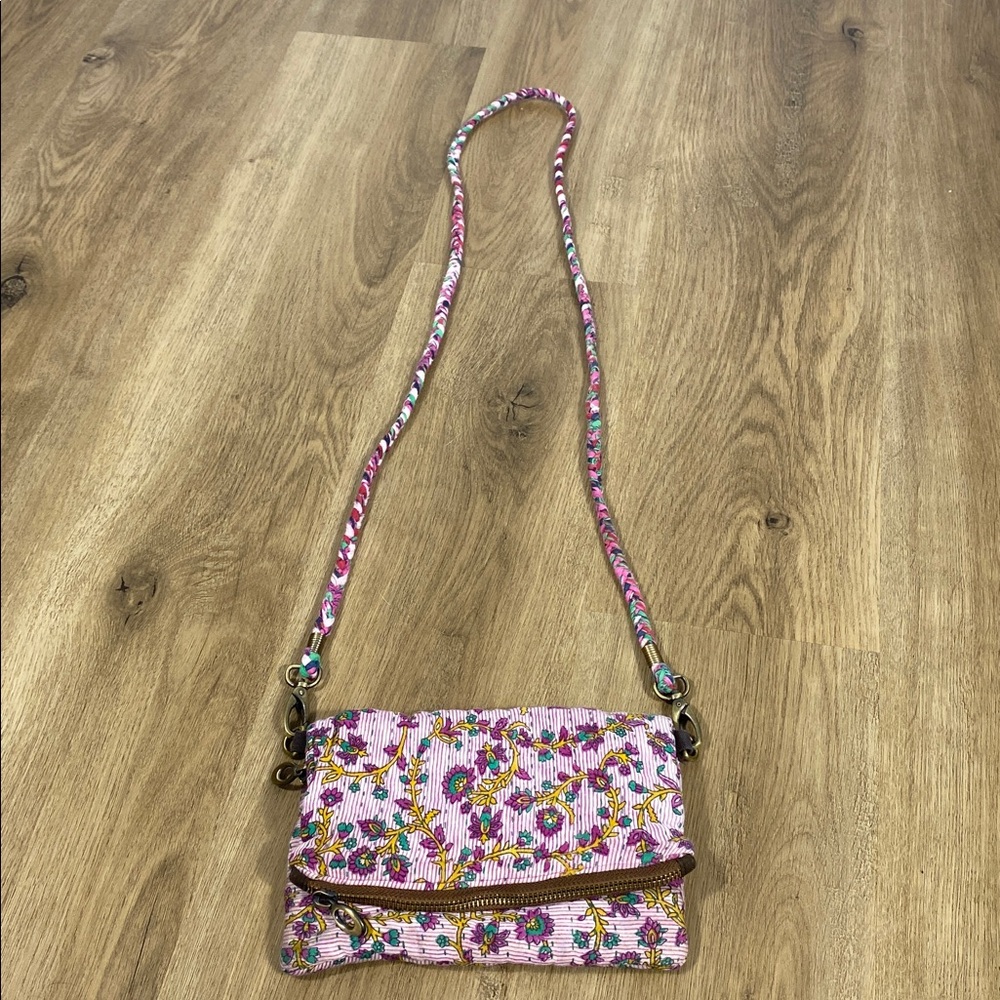Saribari recycled/repurposed small Floral Pink Crossbody Bag - Picture 9 of 10